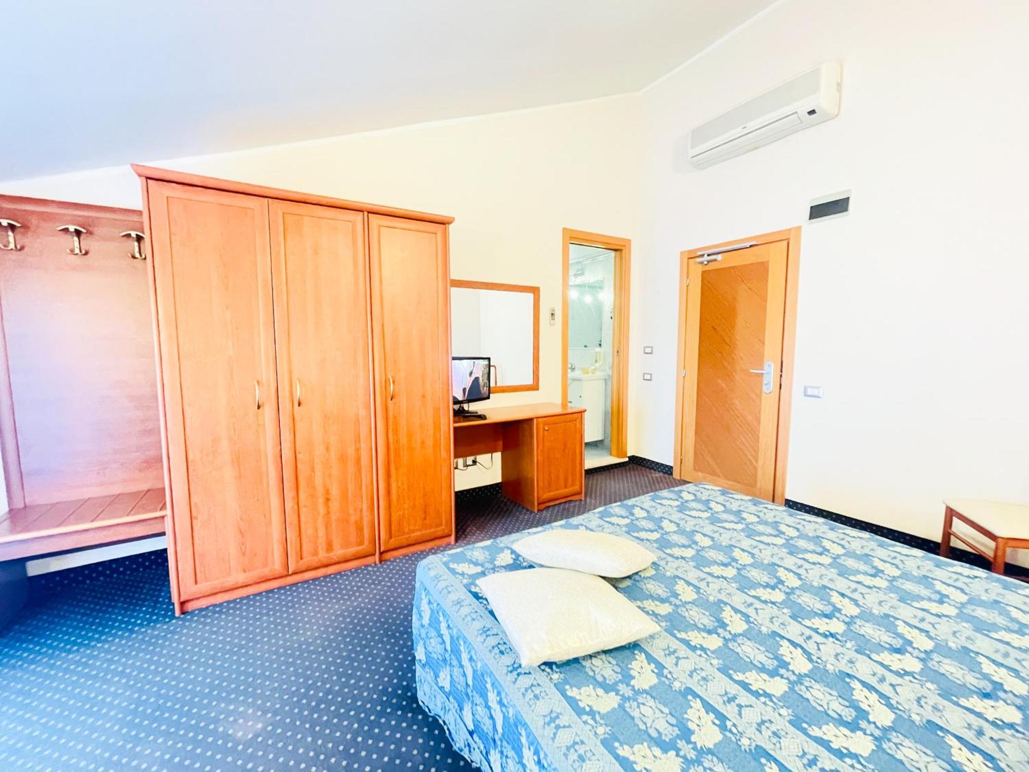 Hotel Bolognese بيلاريا-إيجيا مارينا المظهر الخارجي الصورة